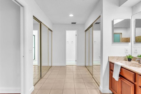 Villa ou maison à vendre à Miami, Floride: 3 chambres, 164.62 m2 № 2415117 - photo 23