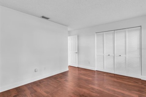 Villa ou maison à vendre à Miami, Floride: 3 chambres, 164.62 m2 № 2415117 - photo 26
