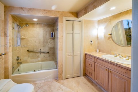 Casa en venta en Miami Beach, Florida, 6 dormitorios, 411.74 m2 № 2001919 - foto 13