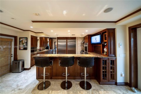 Casa en venta en Miami Beach, Florida, 6 dormitorios, 411.74 m2 № 2001919 - foto 25