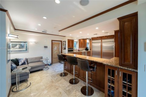 Casa en venta en Miami Beach, Florida, 6 dormitorios, 411.74 m2 № 2001919 - foto 8