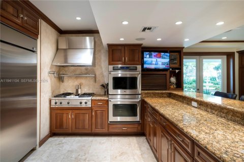 Casa en venta en Miami Beach, Florida, 6 dormitorios, 411.74 m2 № 2001919 - foto 26