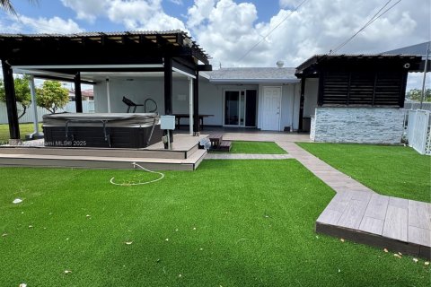 Купить виллу или дом в Майами, Флорида 3 спальни, 102.66м2, № 1958298 - фото 30