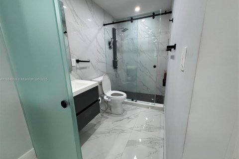 Купить виллу или дом в Майами, Флорида 3 спальни, 102.66м2, № 1958298 - фото 19