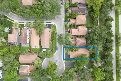 House in Plantation, Florida 3 bedrooms, 149.39 sq.m. № 1892790 - photo 26
