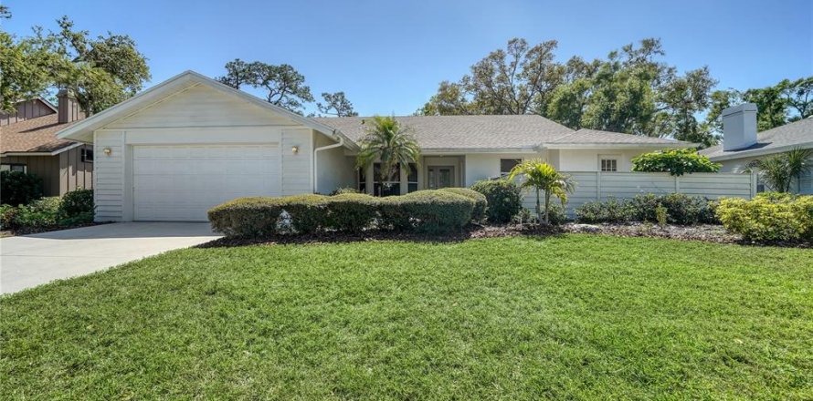 House in Sarasota, Florida 3 bedrooms, 209.31 sq.m. № 1583854
