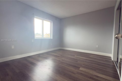 Снять в аренду кондоминиум в Норт-Майами-Бич, Флорида 1 спальня, 47.1м2, № 1989759 - фото 11