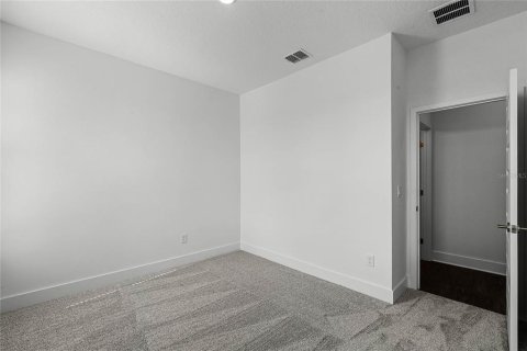 Townhouse in Winter Garden, Florida 3 bedrooms, 165.83 sq.m. № 1590028 - photo 27