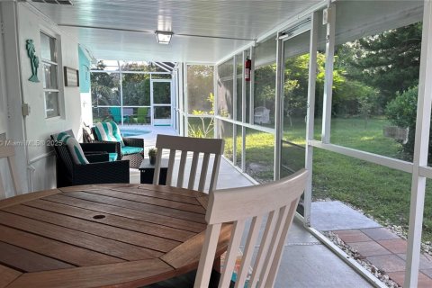 Villa ou maison à vendre à Port St. Lucie, Floride: 3 chambres, 153.85 m2 № 1967407 - photo 19