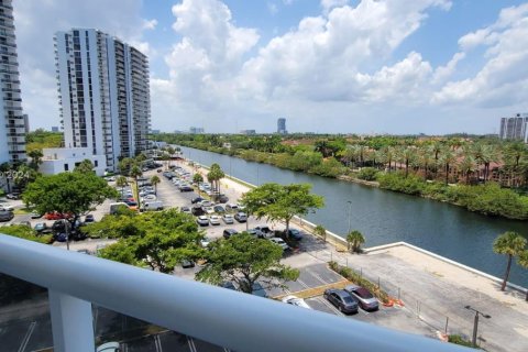 Condo in Aventura, Florida, 2 bedrooms  № 1729597 - photo 4
