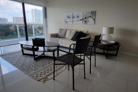 Condo in Aventura, Florida, 2 bedrooms  № 1729597 - photo 7