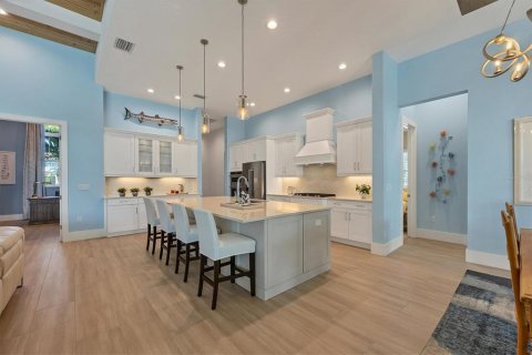 House in Lakewood Ranch, Florida 4 bedrooms, 331.66 sq.m. № 1900928 - photo 20