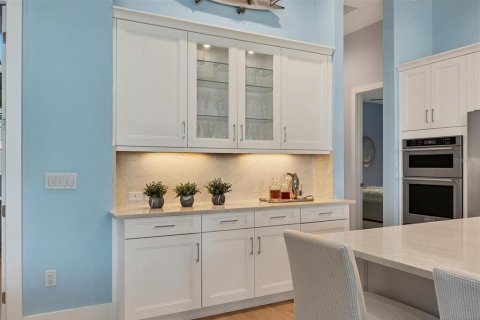House in Lakewood Ranch, Florida 4 bedrooms, 331.66 sq.m. № 1900928 - photo 22
