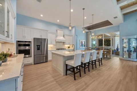 House in Lakewood Ranch, Florida 4 bedrooms, 331.66 sq.m. № 1900928 - photo 21