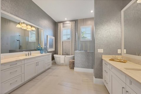 House in Lakewood Ranch, Florida 4 bedrooms, 331.66 sq.m. № 1900928 - photo 27
