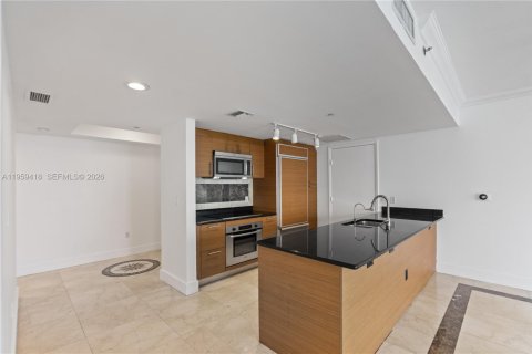 Condo in Miami, Florida, 3 bedrooms  № 2053017 - photo 16