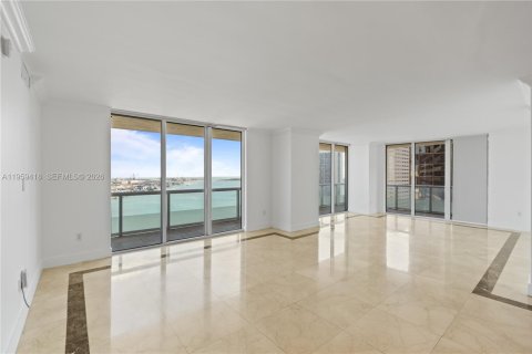 Condo in Miami, Florida, 3 bedrooms  № 2053017 - photo 12