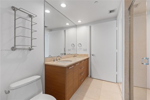 Condo in Miami, Florida, 3 bedrooms  № 2053017 - photo 27
