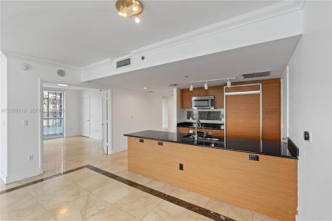 Condo in Miami, Florida, 3 bedrooms  № 2053017 - photo 18