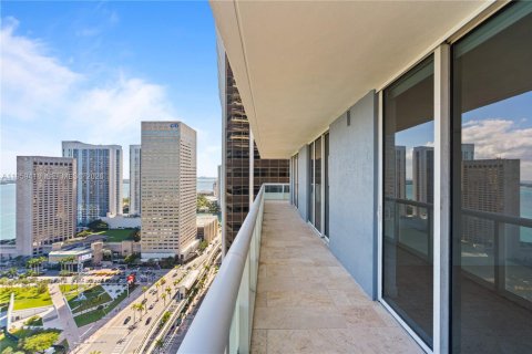 Condo in Miami, Florida, 3 bedrooms  № 2053017 - photo 30