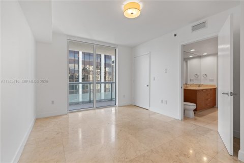Condo in Miami, Florida, 3 bedrooms  № 2053017 - photo 24