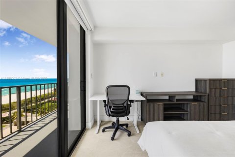 Купить кондоминиум в Майами-Бич, Флорида 3 спальни, 221.11м2, № 1941909 - фото 17