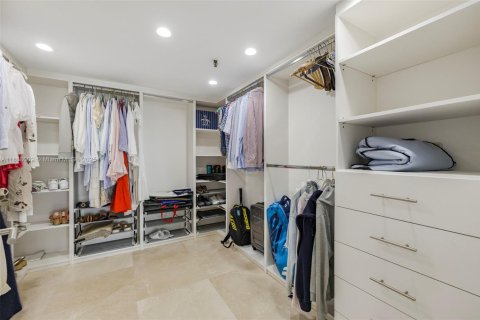 Купить кондоминиум в Майами-Бич, Флорида 3 спальни, 221.11м2, № 1941909 - фото 29