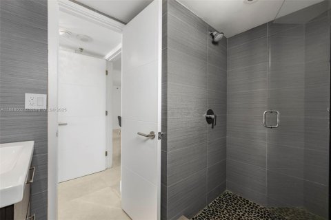 Купить кондоминиум в Майами-Бич, Флорида 3 спальни, 221.11м2, № 1941909 - фото 20