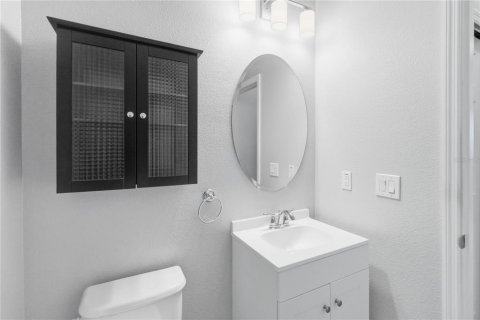 Villa ou maison à vendre à Kissimmee, Floride: 5 chambres, 303.51 m2 № 2199057 - photo 23