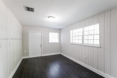 Casa en alquiler en Miami, Florida, 4 dormitorios, 205.96 m2 № 1996301 - foto 16