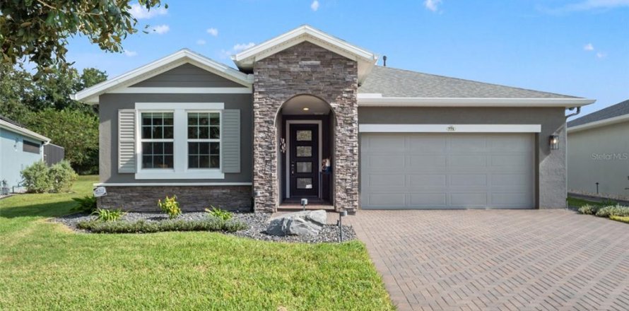 House in Groveland, Florida 2 bedrooms, 193.89 sq.m. № 2417027