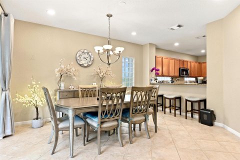 House in Lake Worth, Florida 4 bedrooms, 252.23 sq.m. № 2188630 - photo 23