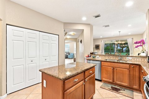 House in Lake Worth, Florida 4 bedrooms, 252.23 sq.m. № 2188630 - photo 21