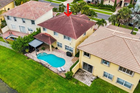 House in Lake Worth, Florida 4 bedrooms, 252.23 sq.m. № 2188630 - photo 8