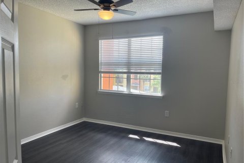 Condominio en alquiler en Orlando, Florida, 3 dormitorios, 105.35 m2 № 2356224 - foto 18