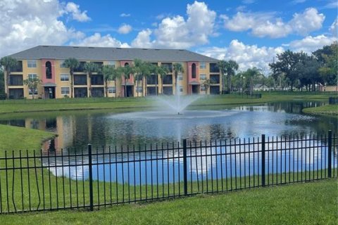 Condominio en alquiler en Orlando, Florida, 3 dormitorios, 105.35 m2 № 2356224 - foto 9