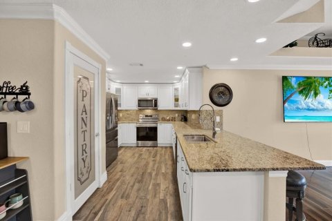 Casa en venta en Wesley Chapel, Florida, 3 dormitorios, 282.24 m2 № 1754807 - foto 11