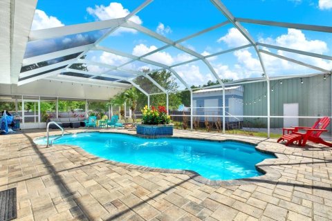 Casa en venta en Wesley Chapel, Florida, 3 dormitorios, 282.24 m2 № 1754807 - foto 2