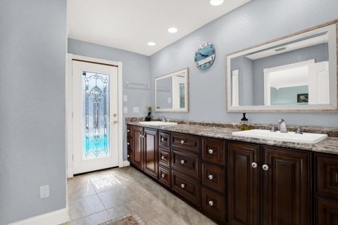 Casa en venta en Wesley Chapel, Florida, 3 dormitorios, 282.24 m2 № 1754807 - foto 24