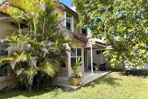 Casa en venta en Pembroke Pines, Florida, 4 dormitorios, 205.59 m2 № 1983036 - foto 29