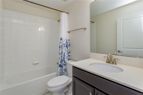 Casa en venta en Davenport, Florida, 6 dormitorios, 310.2 m2 № 2258329 - foto 24