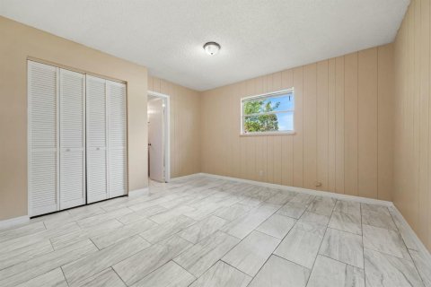 Villa ou maison à vendre à Belle Glade, Floride: 4 chambres, 114.27 m2 № 2394755 - photo 14