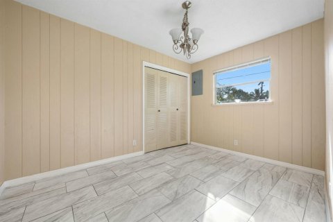 Villa ou maison à vendre à Belle Glade, Floride: 4 chambres, 114.27 m2 № 2394755 - photo 11