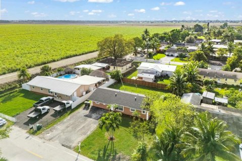 Villa ou maison à vendre à Belle Glade, Floride: 4 chambres, 114.27 m2 № 2394755 - photo 23