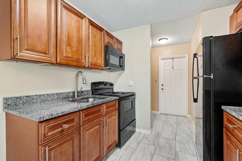 Villa ou maison à vendre à Belle Glade, Floride: 4 chambres, 114.27 m2 № 2394755 - photo 8