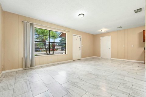 Villa ou maison à vendre à Belle Glade, Floride: 4 chambres, 114.27 m2 № 2394755 - photo 3