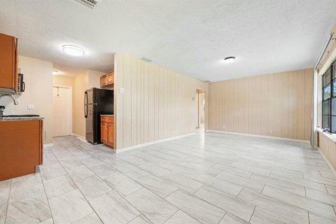 Villa ou maison à vendre à Belle Glade, Floride: 4 chambres, 114.27 m2 № 2394755 - photo 6