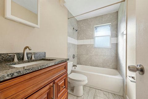 Villa ou maison à vendre à Belle Glade, Floride: 4 chambres, 114.27 m2 № 2394755 - photo 12