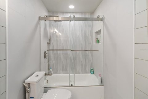 Villa ou maison à louer à Orlando, Floride: 3 chambres, 146.97 m2 № 2166542 - photo 27