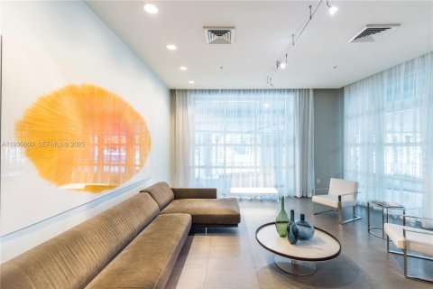 Condominio en alquiler en Miami, Florida, 1 dormitorio, 60.48 m2 № 1991048 - foto 30